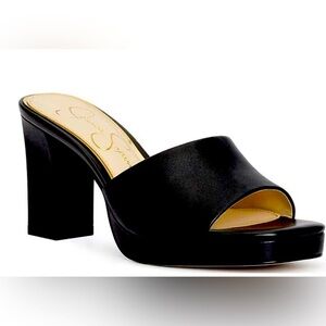 Jessica Simpson
Elyzza Heeled Sandals Sz8M